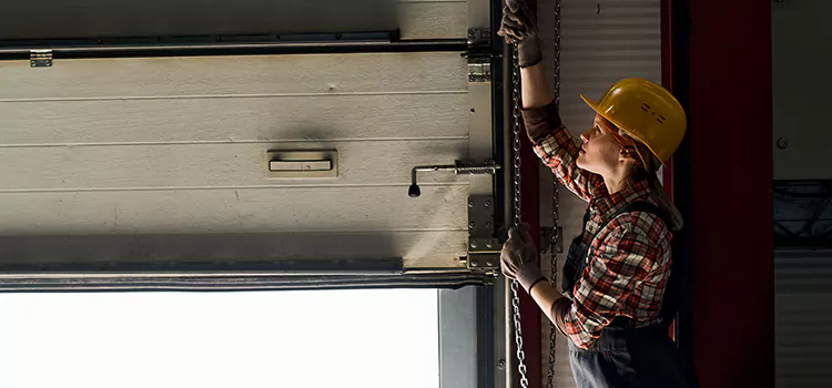 Addressing Common Garage Door Stoppage Issues in Folsom, CA